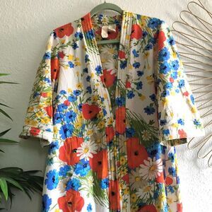 1970s Vintage SEARS floral red blue white multicolored kimono dress (One Size)
